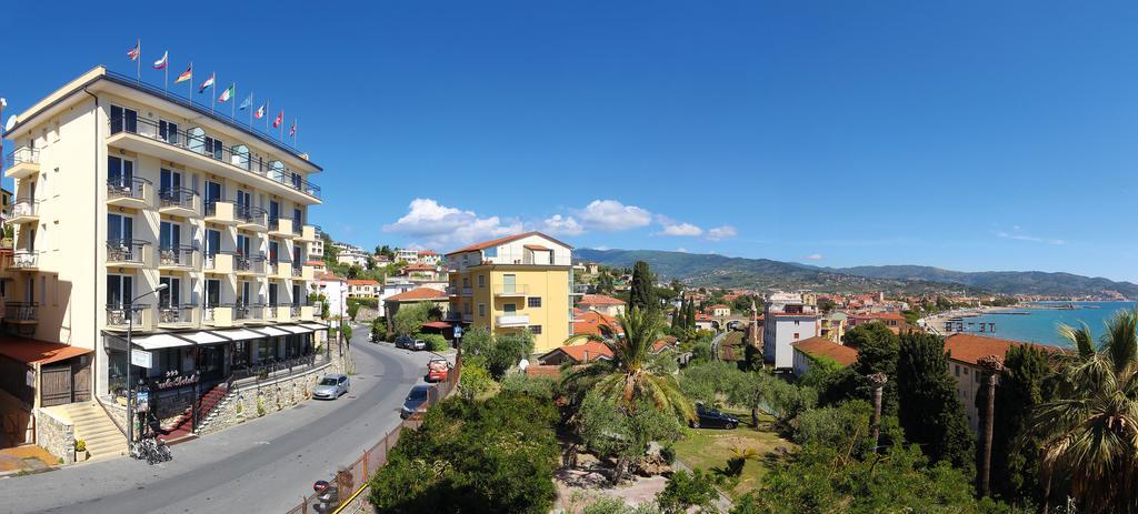 Piccolo Hotel دْيانو مارينا المظهر الخارجي الصورة